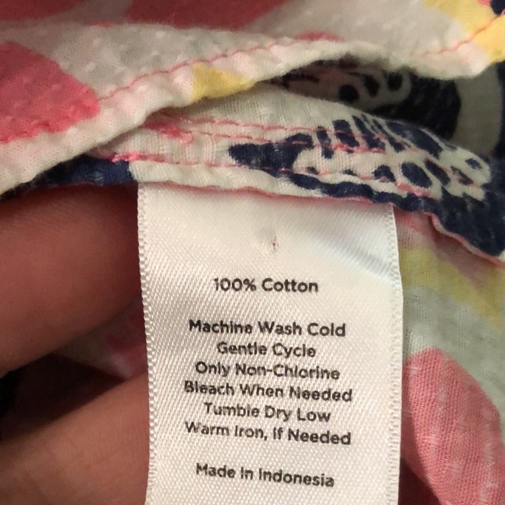 Like new! - TALBOTS 100% Cotton Floral Print V-Neck Blouse - Picture 5 of 10